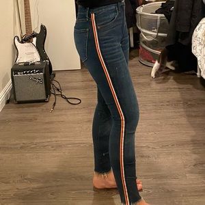 High waisted blue skinny jeans